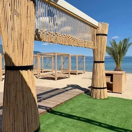 Apostolia Lux Apartament *
